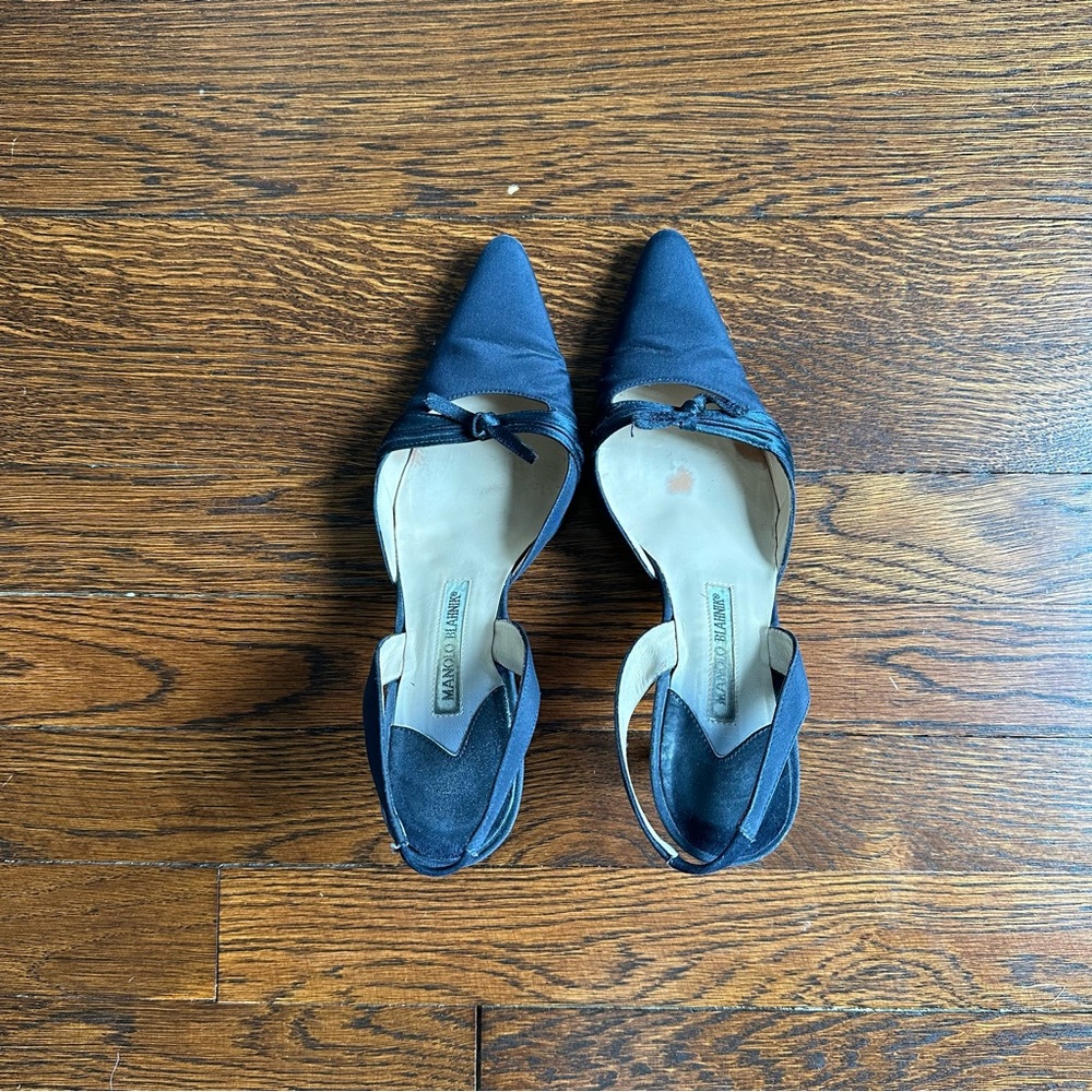 Vintage Manolo Blahnik Slingback Navy 3in Heel